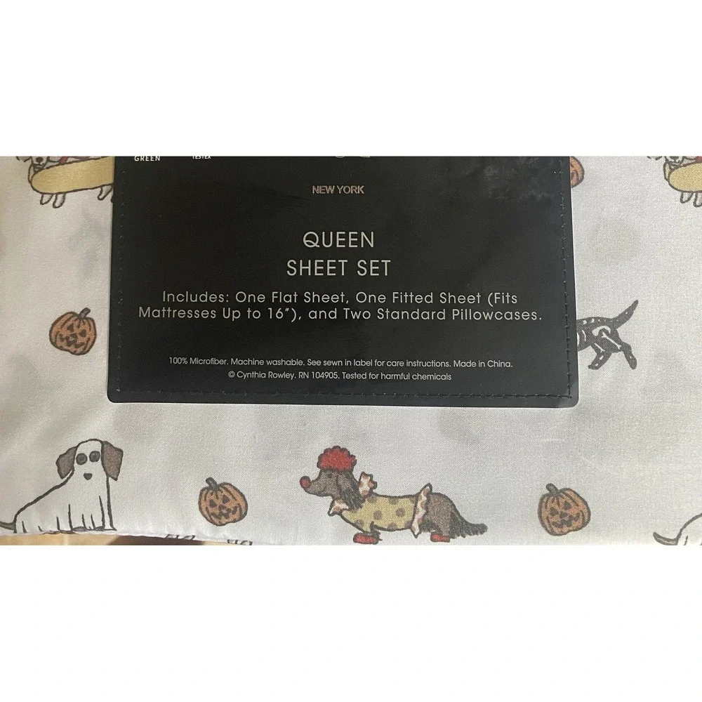 Cynthia Rowley Queen Sheet Set Halloween Dachshund Weiner Dog Costume Pumpkin
